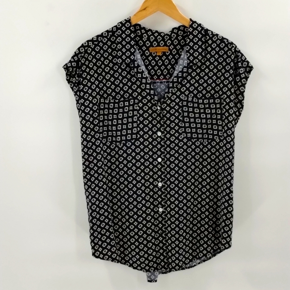 Jachs Girlfriend Size Large Button Down Short Sle… - image 1